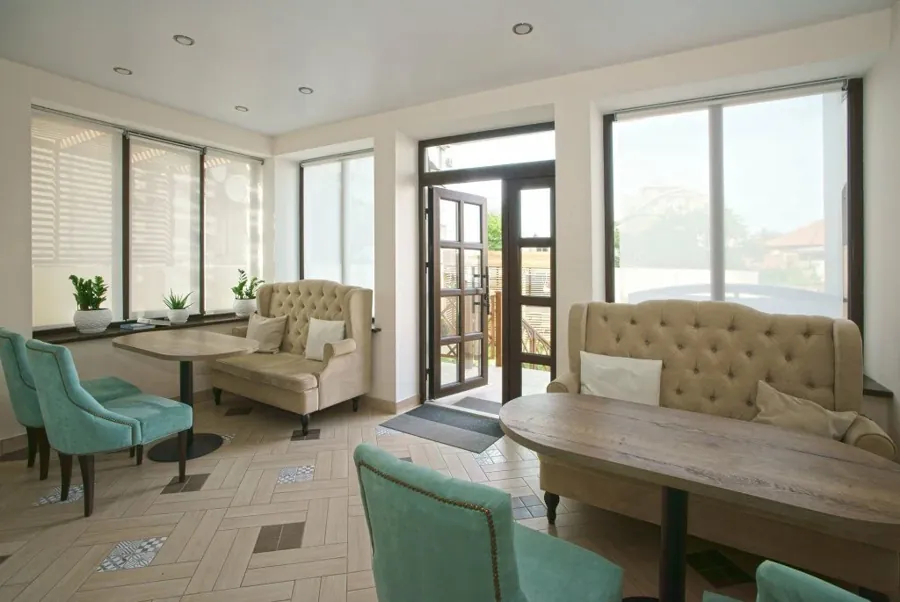 Гостевая зона в Palermo — место для отдыха после музеев Феодосии